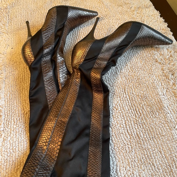 The very sexy high heel boot - Picture 5 of 7